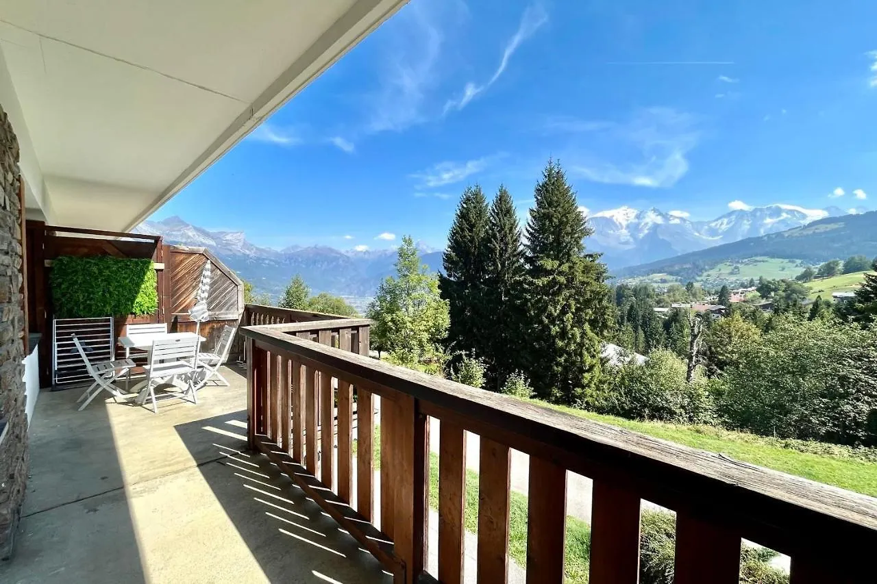 Cosy Chalet With Terrace Combloux Apartment